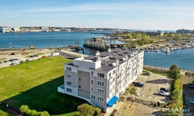 Beach Condo For Sale in New London, Connecticut
