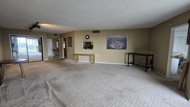 Beach Condo For Sale in Pompano Beach, Florida