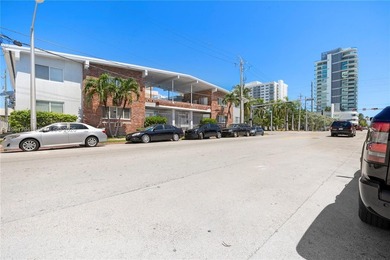 Beach Condo For Sale in Miami Beach, Florida