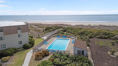 Beach Condo For Sale in Atlantic Beach, North Carolina