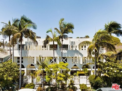 Beach Condo For Sale in Venice, California