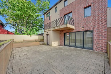 Beach Home Sale Pending in College Point, New York