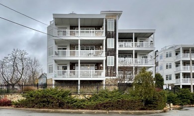 Beach Condo For Sale in Milford, Connecticut