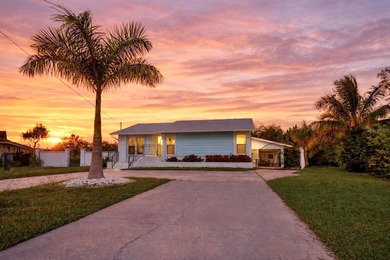 Beach Home Sale Pending in Ruskin, Florida