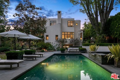 Beach Home For Sale in Pacific Palisades, California