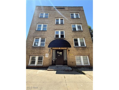 Beach Apartment For Sale in Cleveland, Ohio