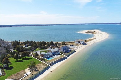 Beach Home For Sale in Hampton Bays, New York