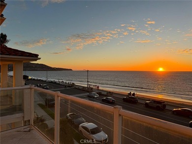 Beach Townhome/Townhouse For Sale in Redondo Beach, California