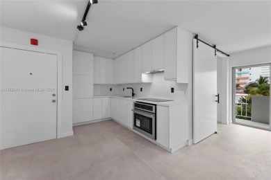 Beach Condo For Sale in Miami Beach, Florida