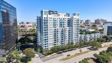 Beach Condo For Sale in West Palm Beach, Florida