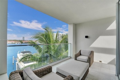 Beach Condo For Sale in Aventura, Florida