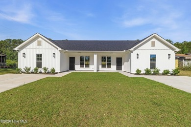 Beach Home For Sale in Wilmington, North Carolina
