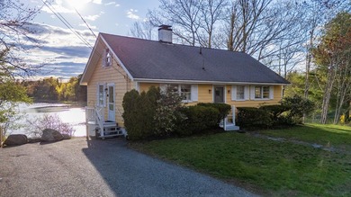 Beach Home For Sale in Damariscotta, Maine