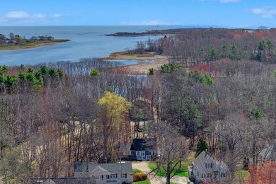 Beach Home For Sale in Kennebunkport, Maine