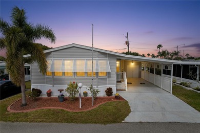 Beach Home For Sale in Bradenton, Florida