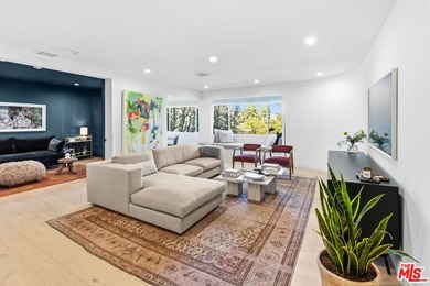 Beach Condo For Sale in Santa Monica, California