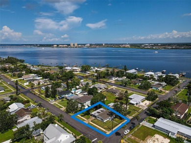 Beach Home For Sale in Bradenton, Florida
