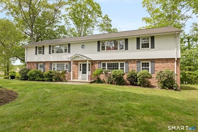 Beach Condo Sale Pending in Clinton, Connecticut
