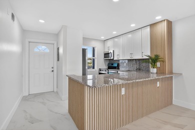 Beach Condo For Sale in Boca Raton, Florida