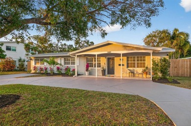 Beach Home For Sale in St. Petersburg, Florida