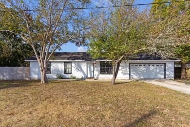 Beach Home For Sale in Mary Esther, Florida