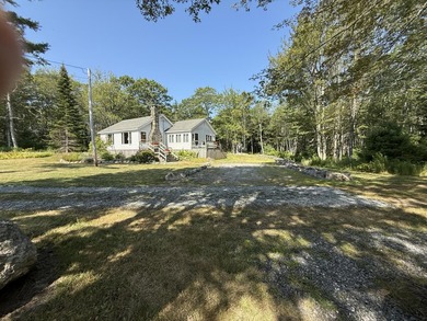 Beach Home For Sale in Bristol, Maine