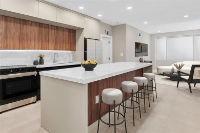 Beach Condo For Sale in Miami Beach, Florida