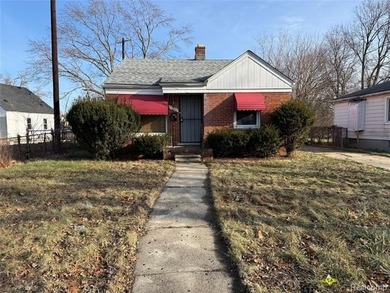 Beach Home Active Under Contract in Detroit, Michigan