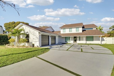 Beach Home Active Under Contract in Jupiter, Florida