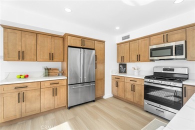 Beach Home For Sale in Huntington Beach, California