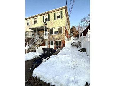 Beach Home Sale Pending in College Point, New York