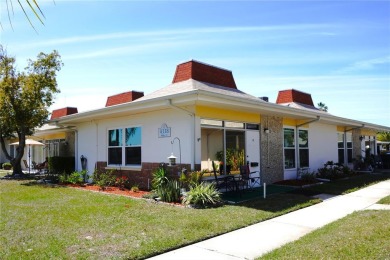 Beach Condo For Sale in Holiday, Florida