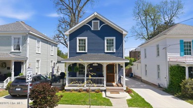 Beach Home For Sale in Washington, North Carolina