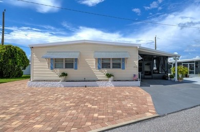 Beach Home For Sale in Bradenton, Florida