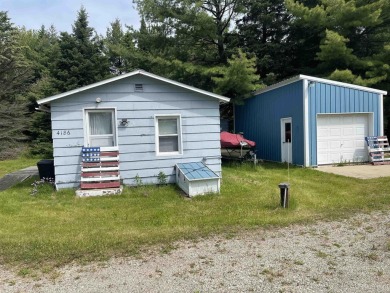 Beach Home For Sale in Escanaba, Michigan