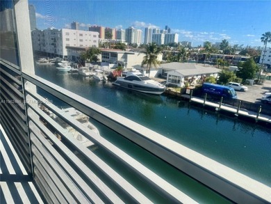 Beach Condo For Sale in North Miami Beach, Florida