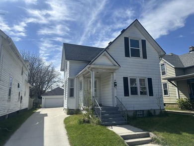 Beach Home For Sale in Sheboygan, Wisconsin