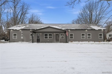 Beach Home For Sale in Barker, New York
