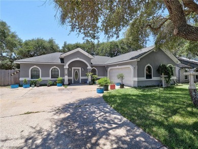 Beach Home For Sale in Aransas Pass, Texas