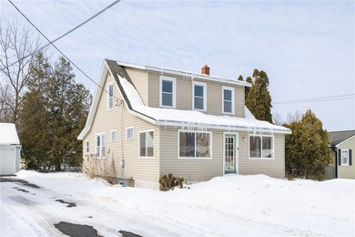 Beach Home Sale Pending in Rochester, New York