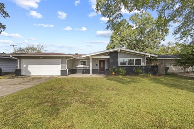 Beach Home Sale Pending in Port Arthur, Texas