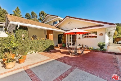 Beach Home For Sale in Pacific Palisades, California