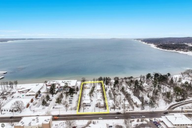 Beach Condo For Sale in Traverse City, Michigan