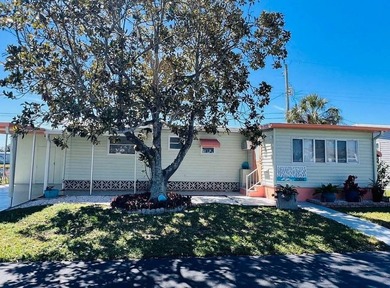 Beach Home For Sale in Bradenton, Florida