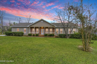 Beach Home For Sale in Hampstead, North Carolina