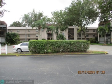 Beach Condo For Sale in Tamarac, Florida