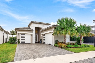 Beach Home For Sale in Boca Raton, Florida