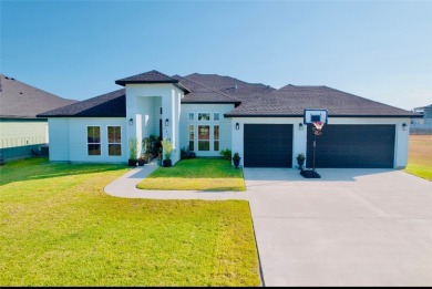Beach Home For Sale in Rockport, Texas