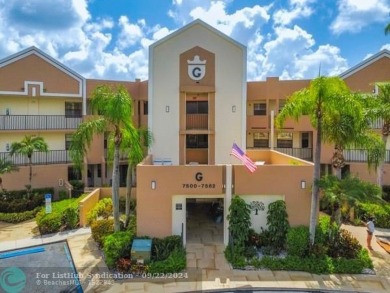 Beach Condo For Sale in Tamarac, Florida