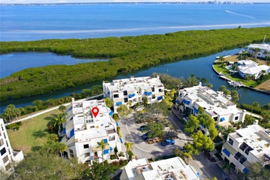 Beach Townhome/Townhouse For Sale in Longboat Key, Florida